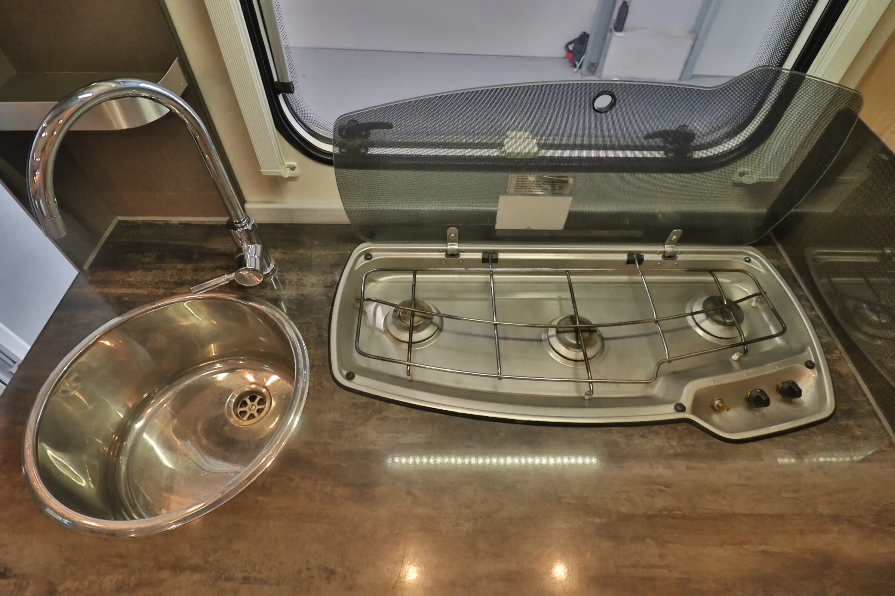 KNAUS SKY Traveller 650 DG